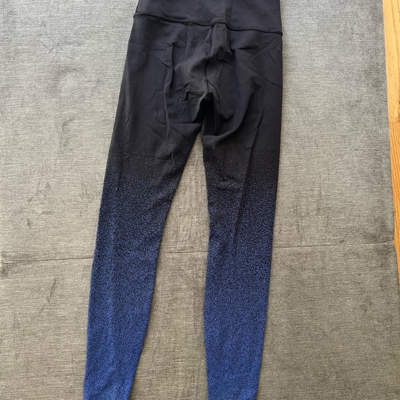 Lululemon Align high rise ombré blue/Black leggings - 4 - Picture 4 of 5